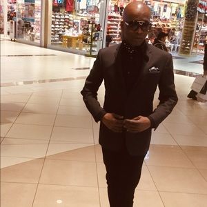 Meet your Posher, Alex